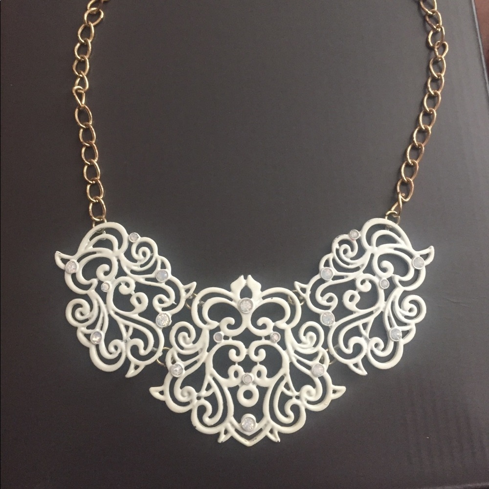 🌷Unique statement necklace